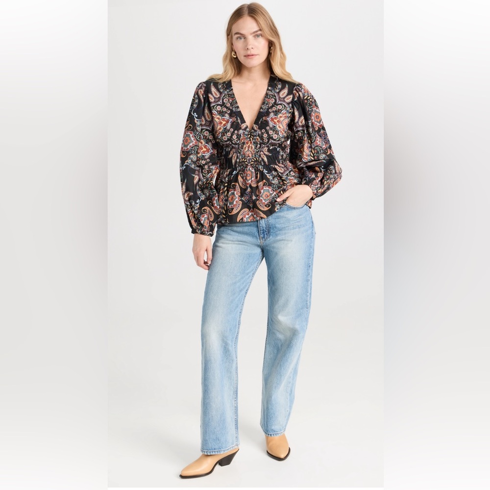 Cara Cara  Floral V-Neck Blouse and Light Wash Jeans
